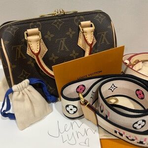 Louis Vuitton Speedy 20